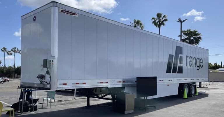  trailer truck tractor trailer trucking rig rig articulated lorry semi moving van mobile home manufactured home crate-0
