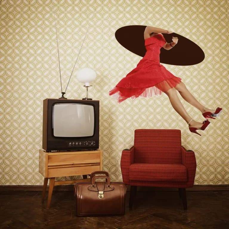  television television system sombrero hoopskirt crinoline screen CRT screen-0
